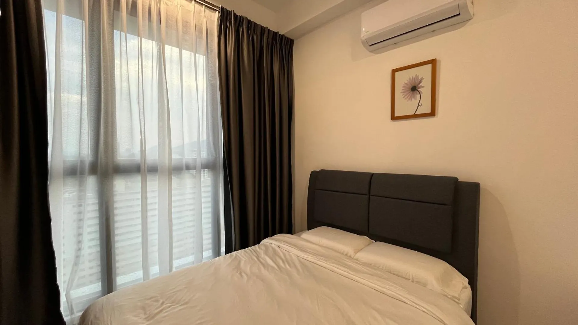 Family Friendly 3 Bedroom 8-10Pax Urban Suites 温馨家庭民宿 8-10人 George Town Apartment